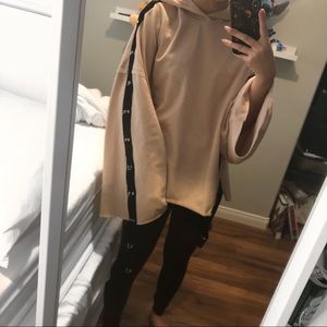 hoodie / cream pink ? / ZARA